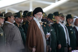 رهبر معظم انقلاب اسلامی : اجازه هیچگونه بازرسی از هیچ‌یک از مراکز نظامی داده نخواهد شد/ من اجازه نمی‌دهم بیگانگان از دانشمندان و فرزندان عزیز این ملت بازجویی کنند  