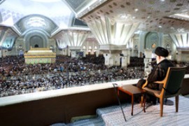 تبيين اصول مکتب امام/ راه جلوگيري از تحريف امام بازخواني اصول امام است/ امام تا روز آخر از بن دندان اعتقاد داشت که امريکا شيطان بزرگ است/ امام طرفدار جدی حمایت از مستضعفان بود/ دشمن با هرکس که در مقابل او بيشتر ايستادگي کند بيشتر مخالف است