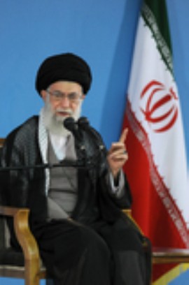 مذاکره با آمریکا ممنوع است /   جوانان ما بیدار و پای کار هستند / رهبر معظم انقلاب اسلامی : مذاکره با آمریکا به معنای باز کردن مسیر برای نفوذ در عرصه های اقتصادی، فرهنگی، سیاسی و امنیتی کشور است
