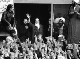 ساخت درونی قدرت گفتمان انقلاب اسلامی : داشتن عزت و سرافرازی بدون وابستگی به بیگانگان 