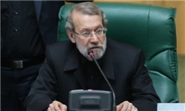 ایران در پناه رهبری هوشمند و ملتی متحد در صحنه از انواع توطئه ها رسته است و در آینده نیز چنین است/ علي لاریجانی : لازم است نظرات رهبر معظم انقلاب درباره سند2030 در اسرع وقت تحقق یابد