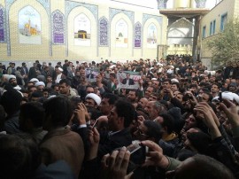 مراسم ترحیم والده دکتر احمدی نژاد د رقم