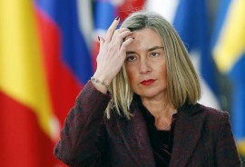 عدم پیروی اروپا بخصوص فرانسه، انگلستان و آلمان از تصمیم ترامپ برای خروج از برجام، موجب خشم شدید ترامپ شده است  / جلسه اروپائی ها برای نهائی کردن spv