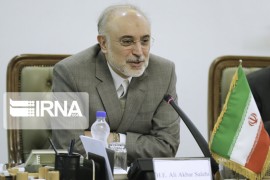 دور کشور را ببنیدیم، خفه می شویم 