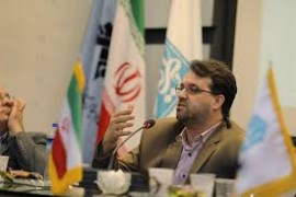 سه داوری کلان، درباره تجربه جمهوری اسلامی : تمامیت و فربهی نظریه‌ها، یا ماجرای آش و کاسه