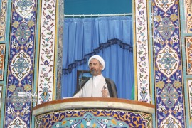مشکلات کشور حل شدنی هستند/ حجت‌الاسلام کریمی تبار امام جمعه ایلام :  انقلاب اسلامی از ابتدای روزهای آغازین تاکنون بر محوریت در حرکت مردم است 